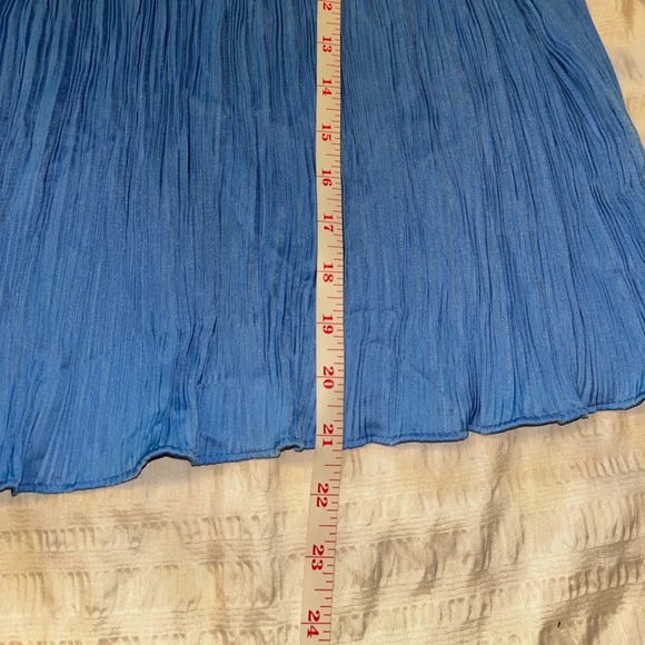 Zara Pleated Sleeveless Shirt Ruffle Neck Keyhole Tie Back Too Size Medium New - Picture 11 of 11